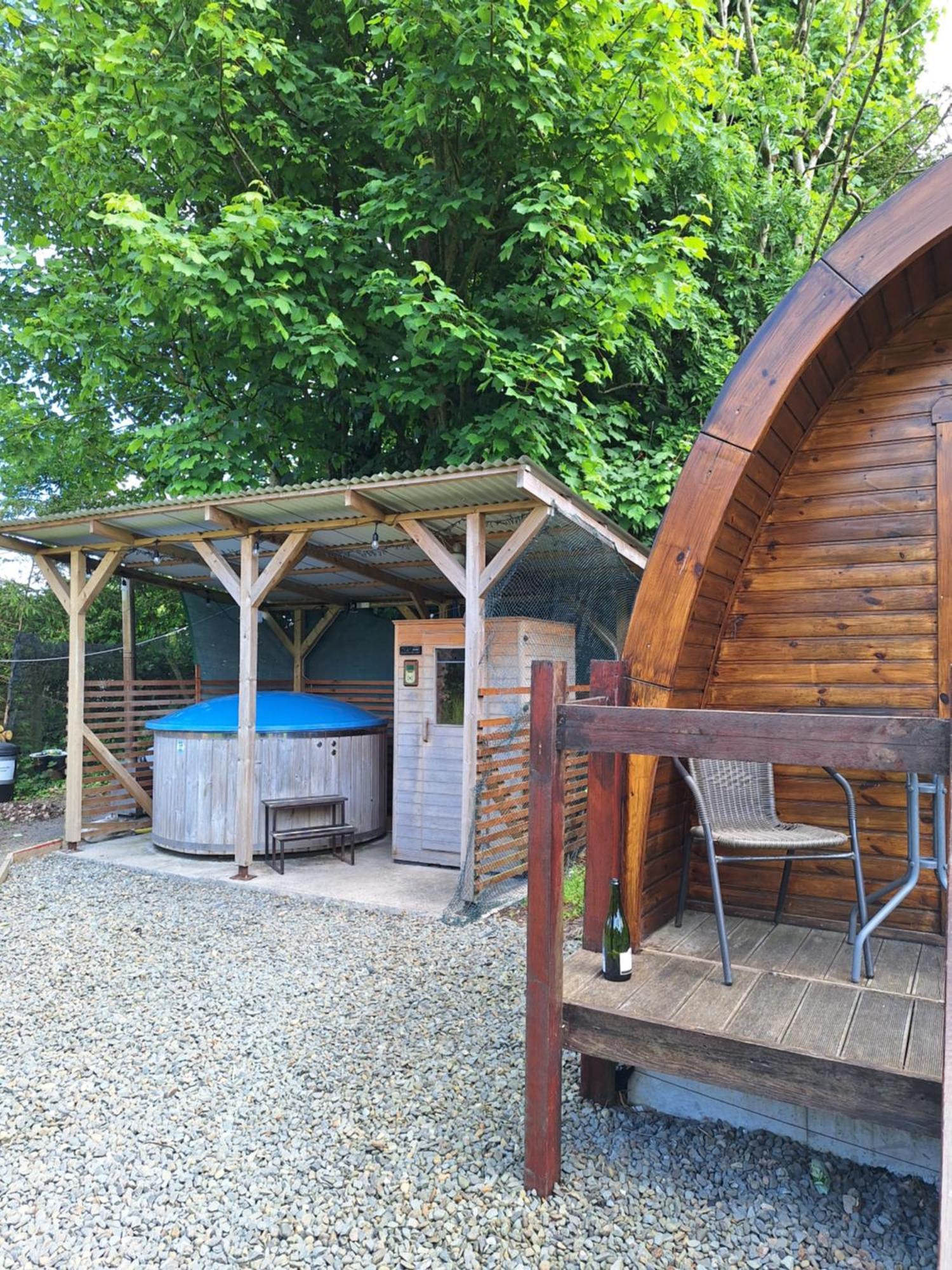 Log Cabin Kells  Exteriér fotografie